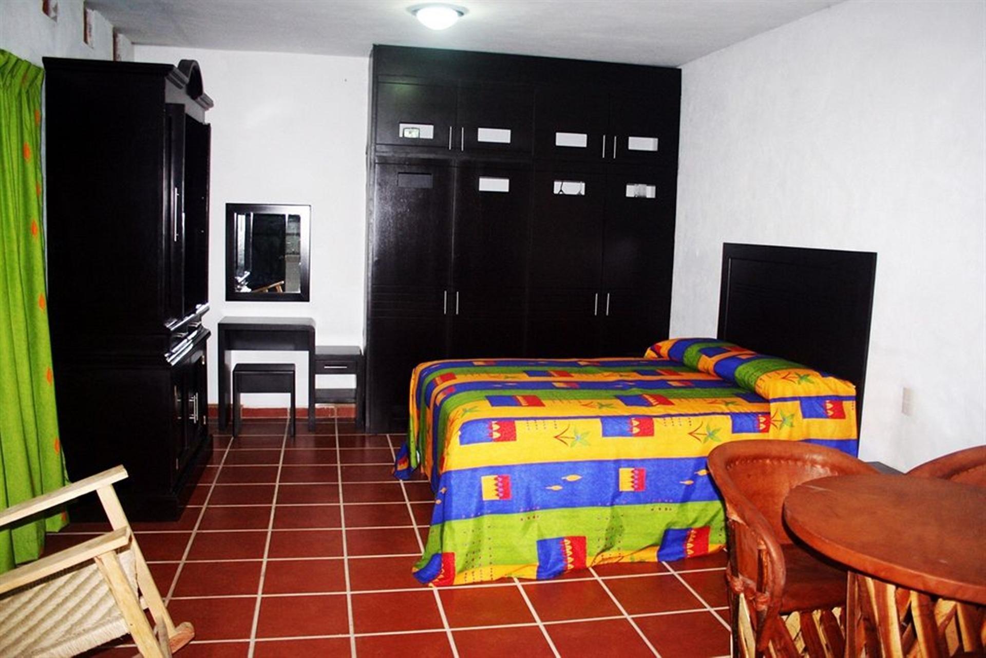La Iguana Vallarta Lgbt Adults Only - Romantic Zone - Party Clubbing Street Puerto Vallarta Kültér fotó